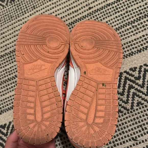 Nike Sneakers - Picture 6 of 7